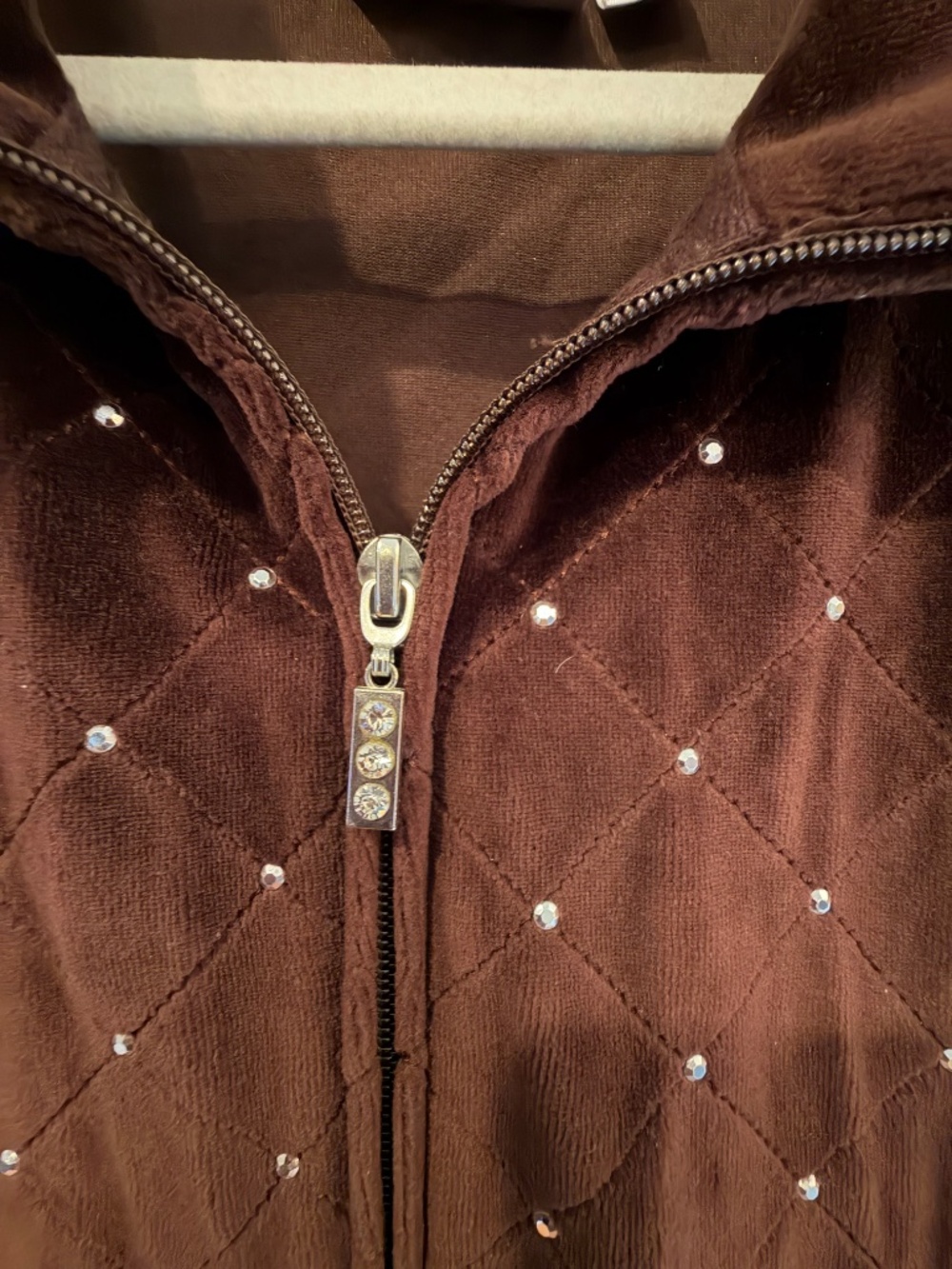 Quacker Factory Brown Velour Quilted Rhinestone Zip Up Vest Sleeveless, Size 3X - Picture 5 of 13